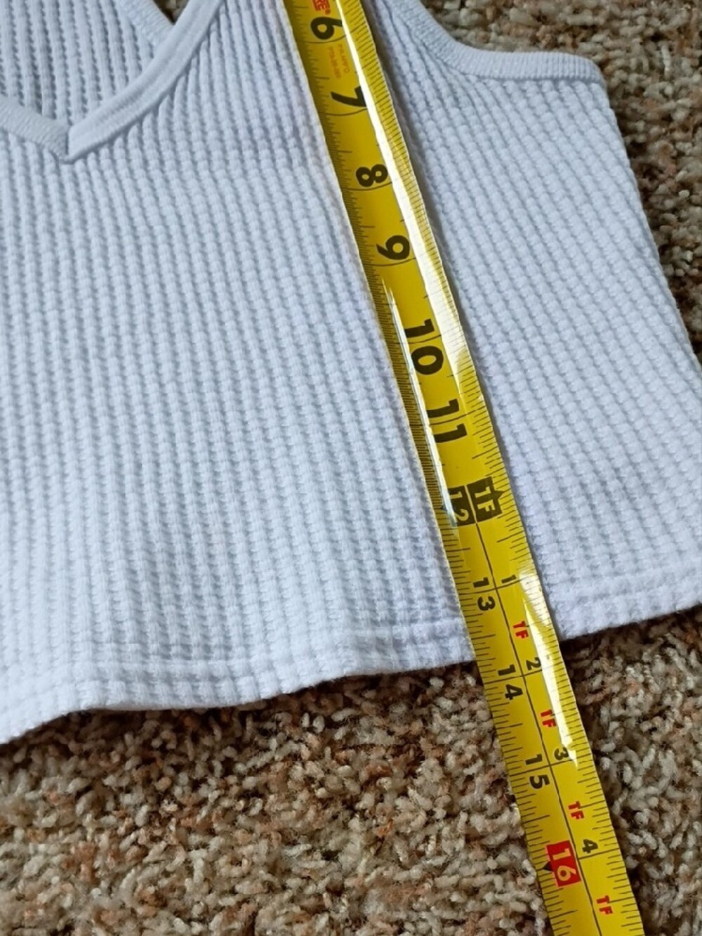 Forever 21 White Ribbed V-Neck Cropped Racerback Tank - Picture 4 of 5
